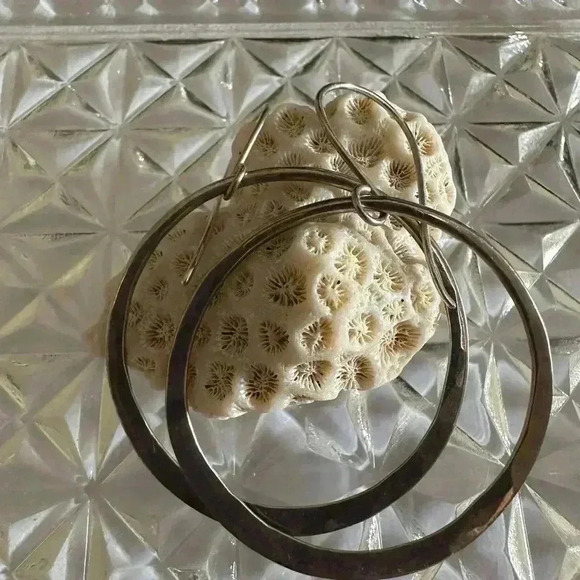 Jewelry Studio Wellfleet Large Eclipse Forged Earrings Sterling Silver - Picture 2 of 8